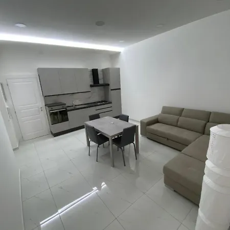 Aria Di Sole Неаполь